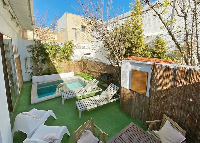 Вилла Fridays Flats Casa Lavander *